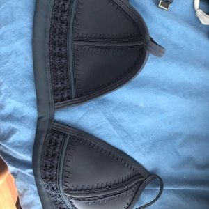 Triangl top black mesh